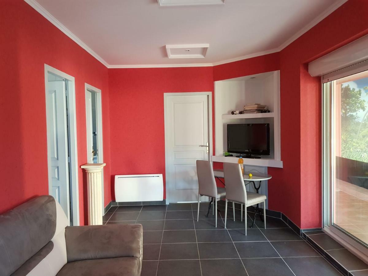 19 Rue Du Cadran Appartement Montmorillon Buitenkant foto