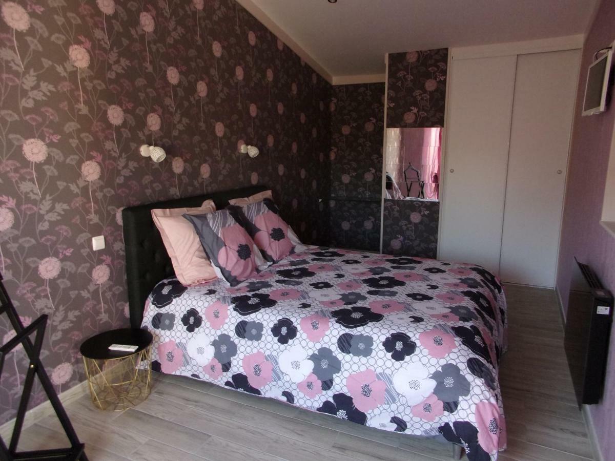 19 Rue Du Cadran Appartement Montmorillon Buitenkant foto