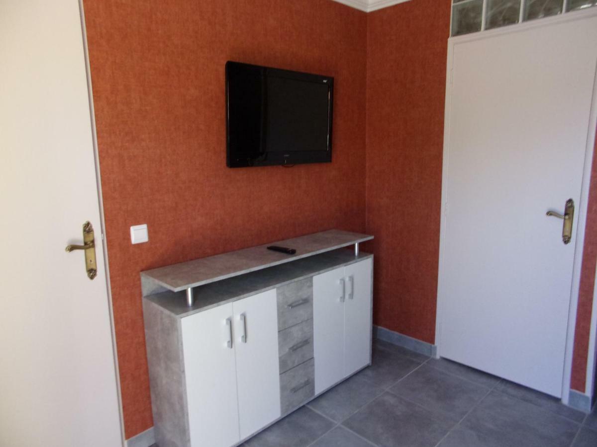 19 Rue Du Cadran Appartement Montmorillon Buitenkant foto