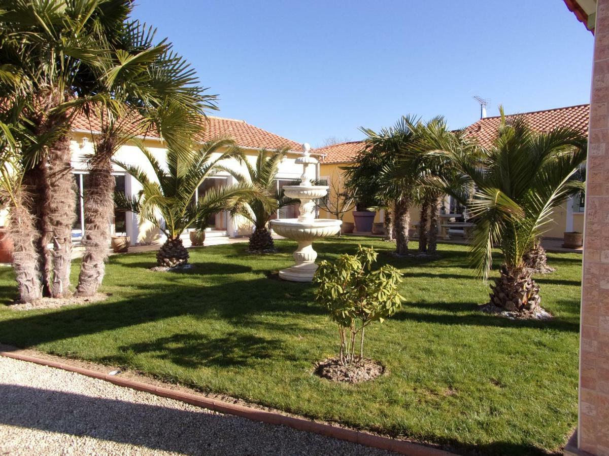 19 Rue Du Cadran Appartement Montmorillon Buitenkant foto